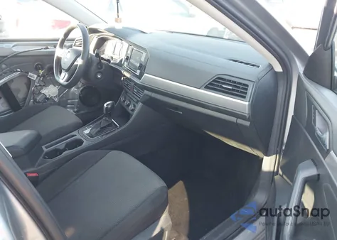 2021 Volkswagen Jetta 1.4T R-Line/1.4T S/1.4T Se z USA, uszkodzony, nr VIN 3VWC57BU9MM098744